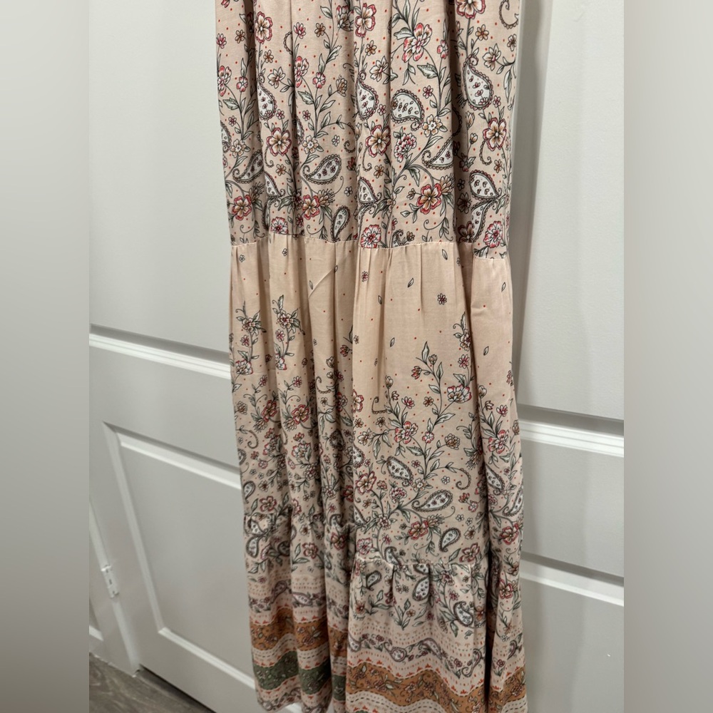 Floral Maxi Dress in Cream and Green - Picture 9 of 9